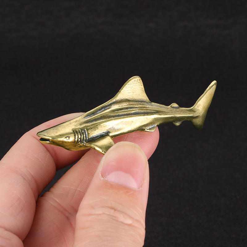 Vintage Collectible Christmas Ornaments - Vintage Pirinç Köpekbalığı Figürü, Amerikan Tarzı
